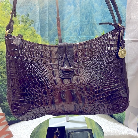 EUC Vintage Brahmin With Free Heels & Free Jewelry 2Rings 1Chain 1Earrings - Picture 3 of 17